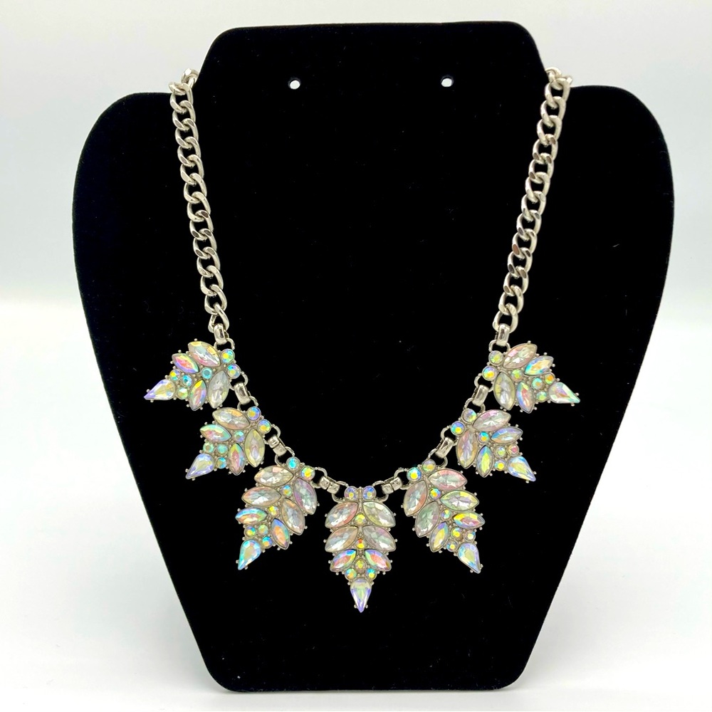 Beautiful! Iridescent Crystal Statement Necklace